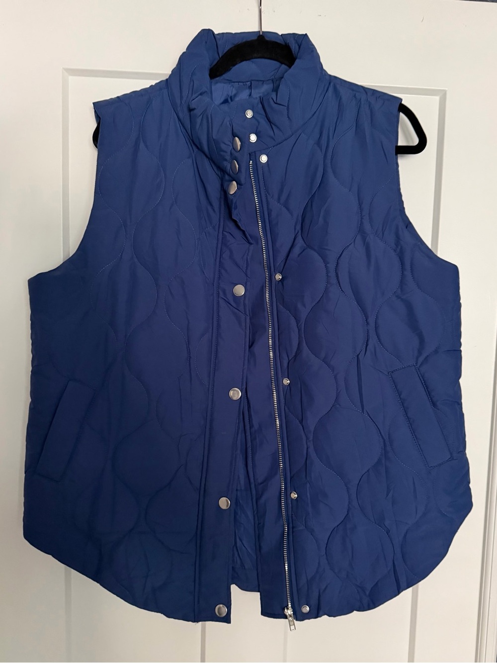 Amazon Women's Quilted Sleeveless Puffer Vest - Royal Blue